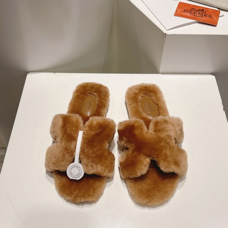H**mes slippers